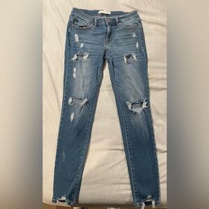 Kancan women’s skinny jeans distressed size 5 / 26 stretch